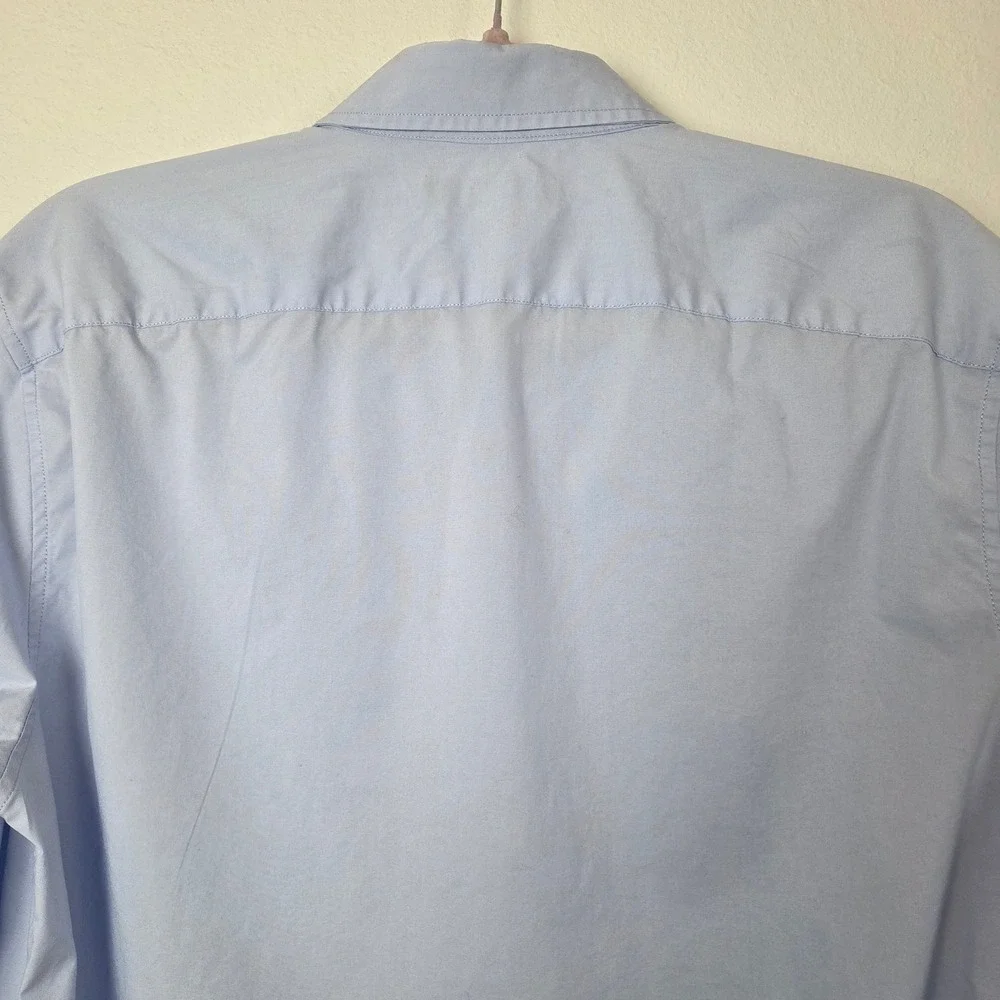 Banana Republic Mens M Light Blue Button Down‎ Shirt Long Sleeve RN54023